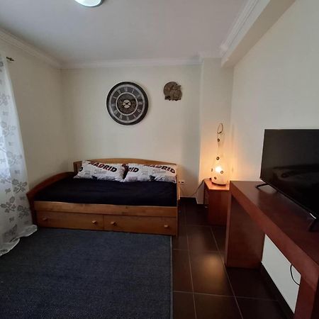 Guesthouse, Ap Verissimo Nazare Luaran gambar