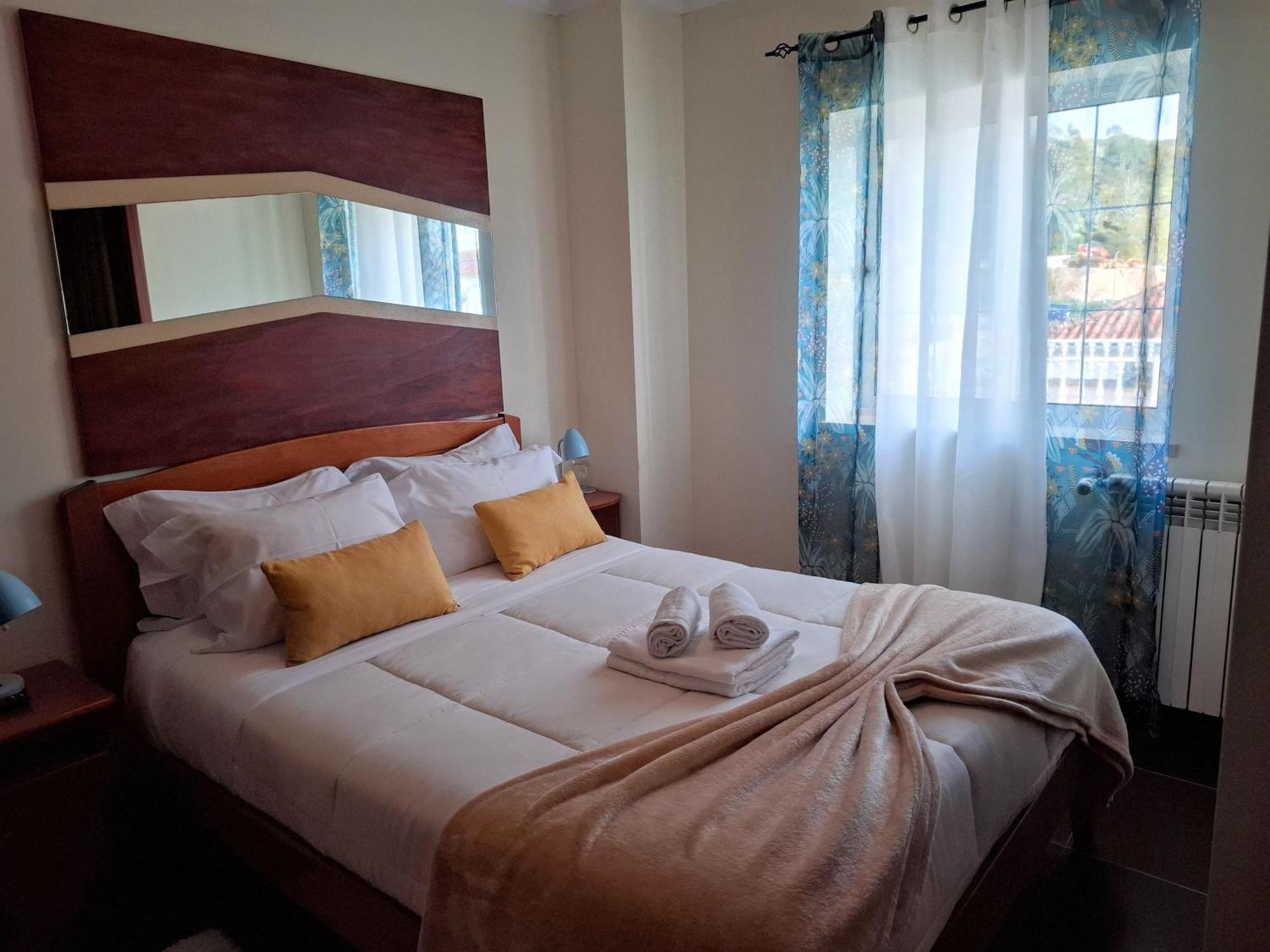 Guesthouse, Ap Verissimo Nazare Luaran gambar